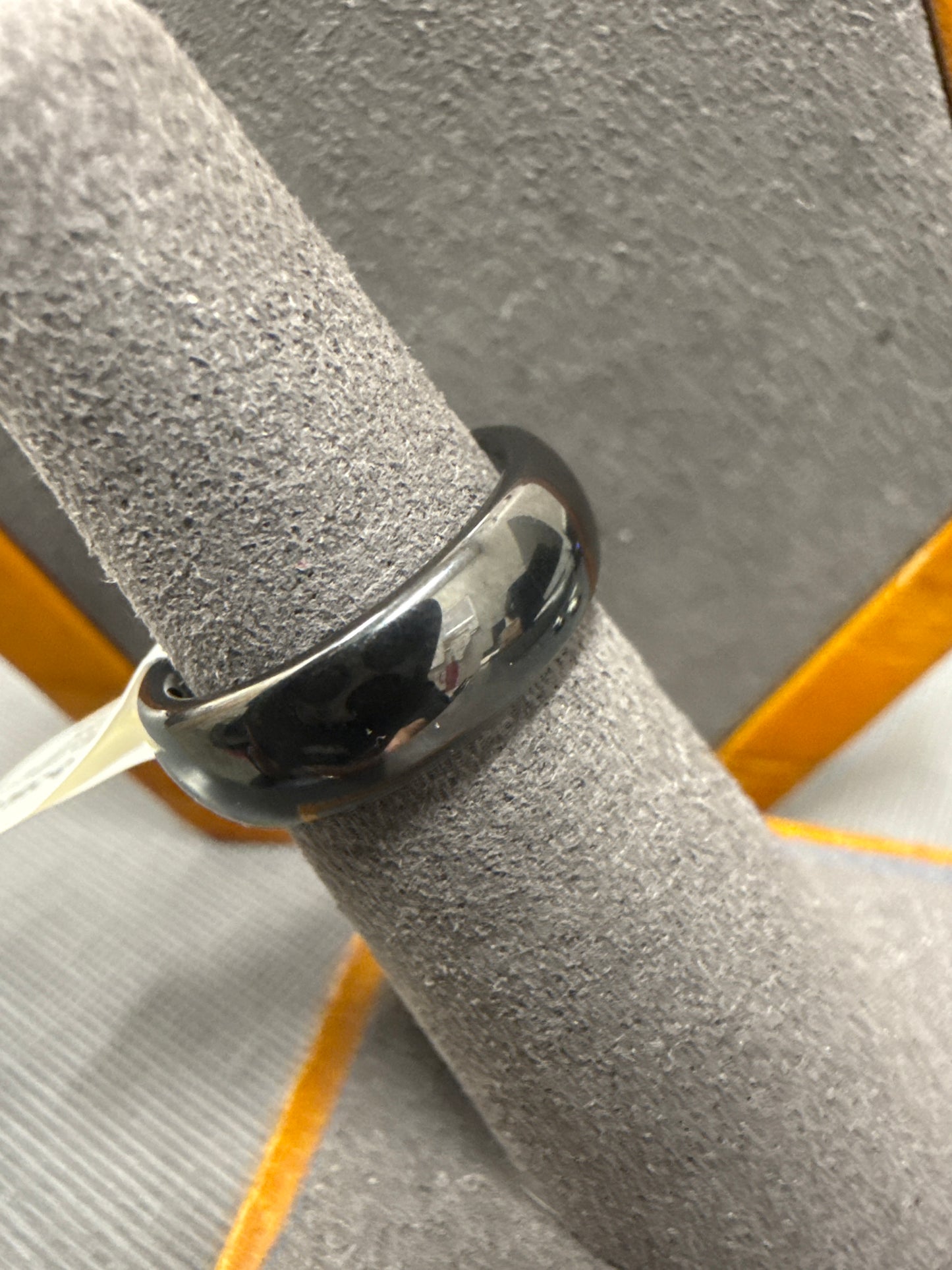 Tungsten band