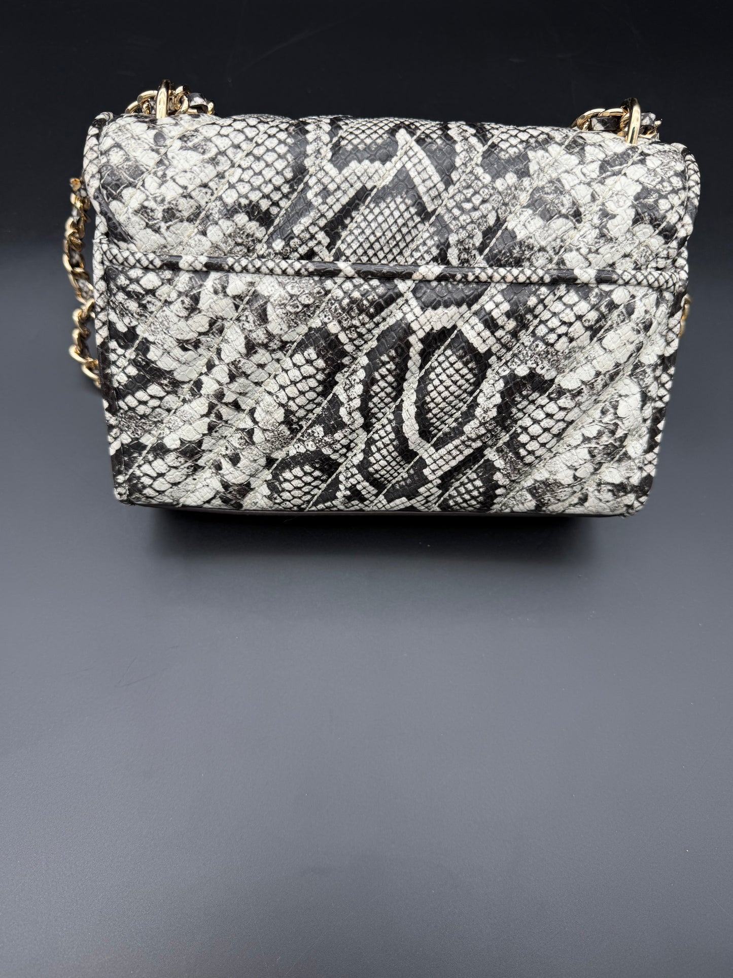 Hand bag