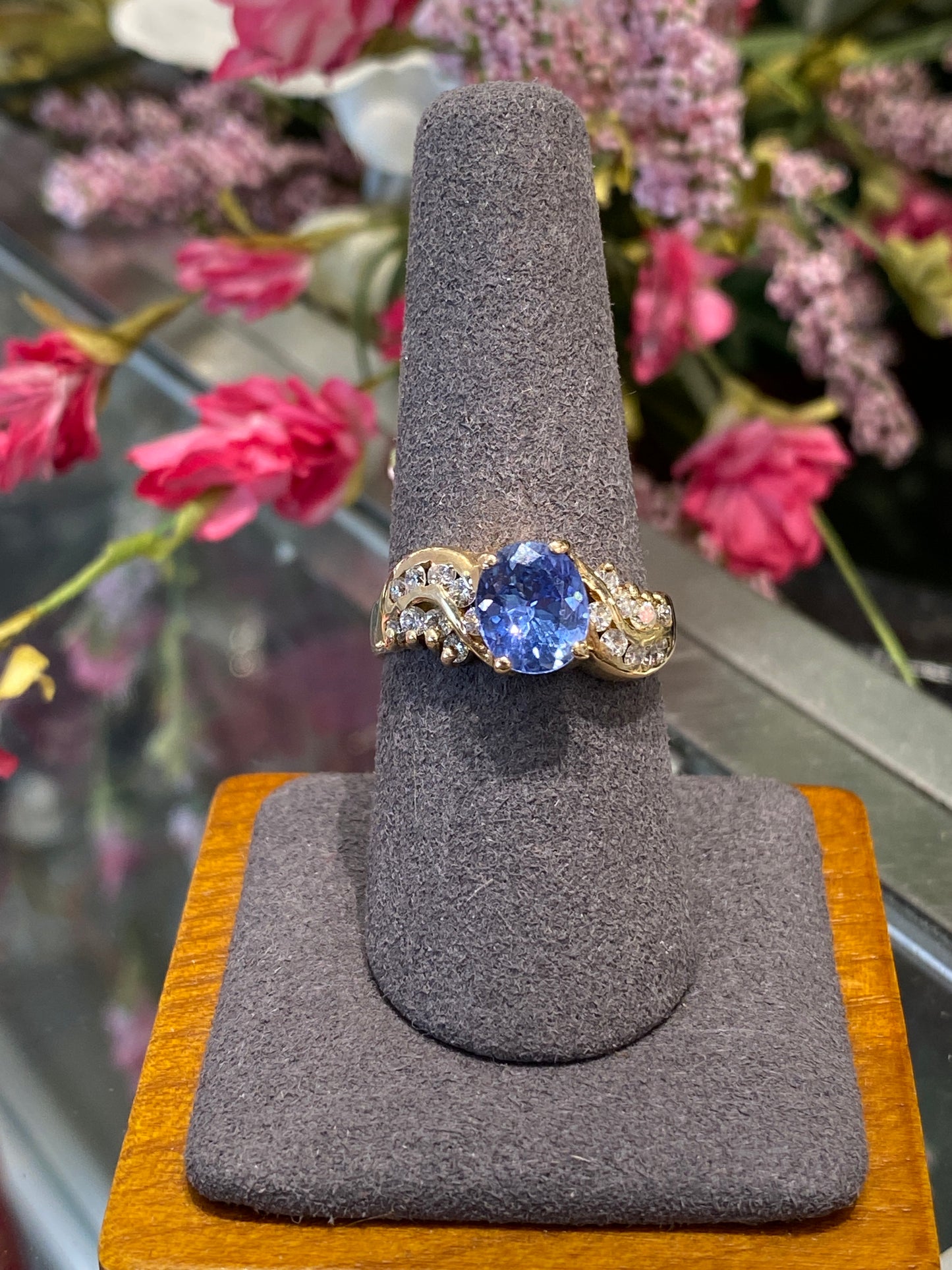 14k Yellow Gold Ring With A Blue Sapphire & Diamonds