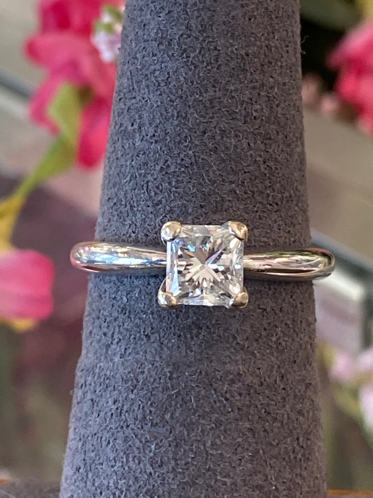 14k White Gold Diamond Engagement Ring