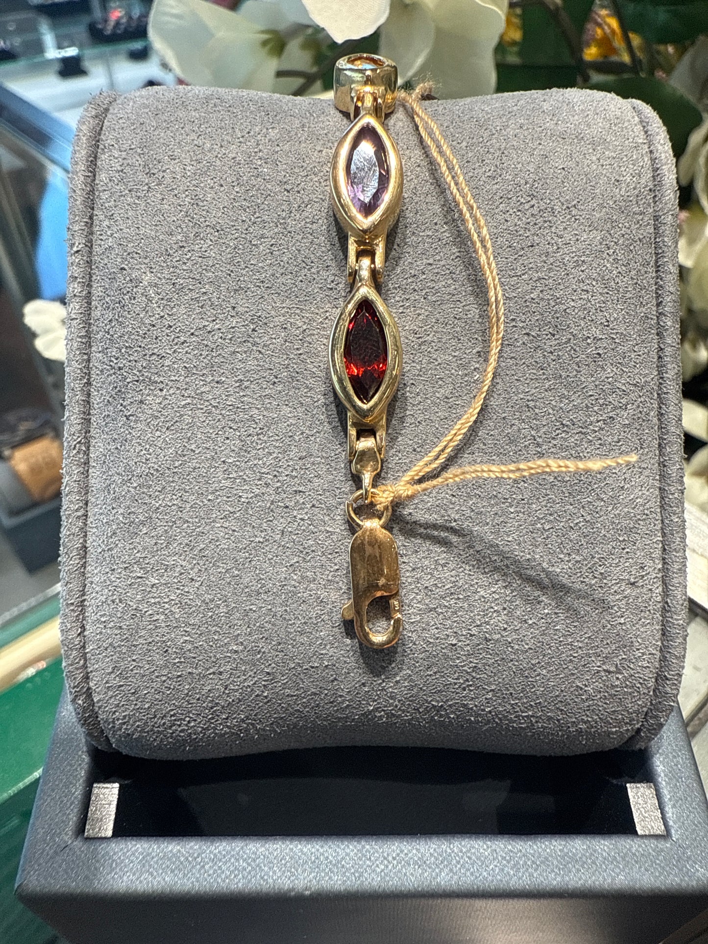 Gold bracelet