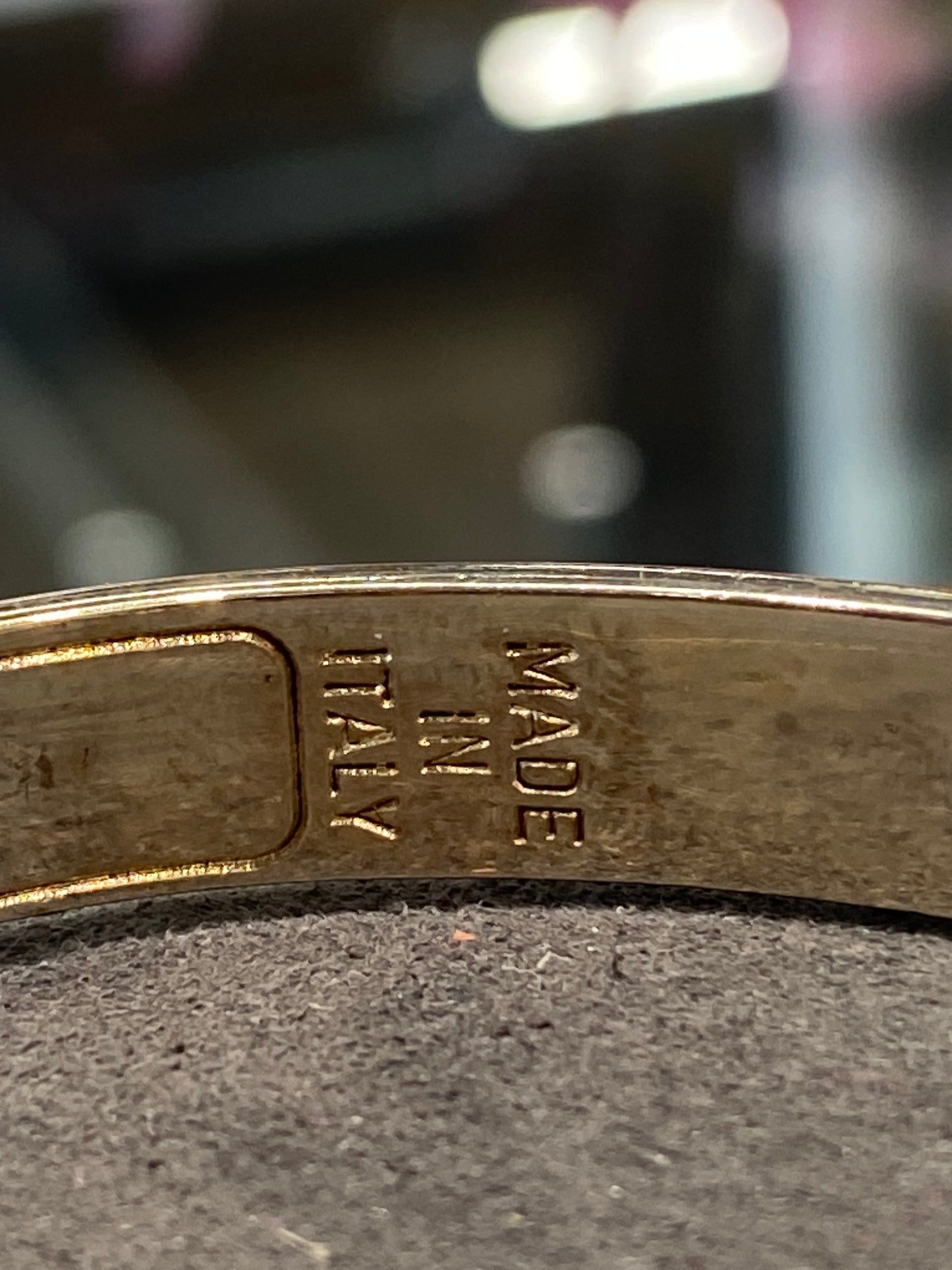Silver Cuff Bracelet With Ribbon Design