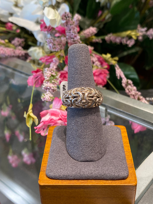 Silver Ring With Design