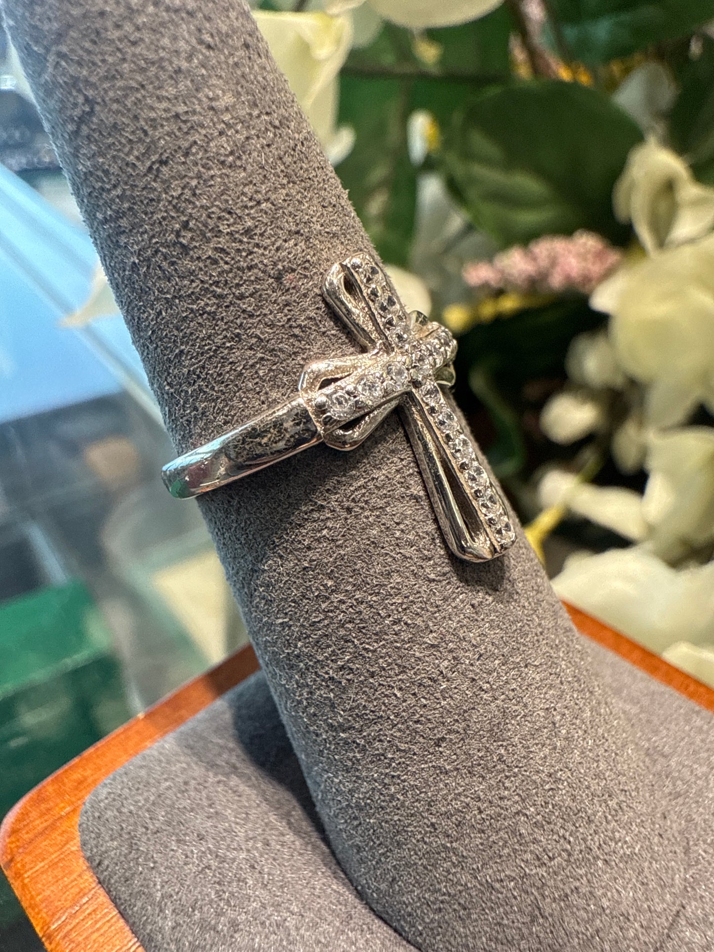 Silver cross ring