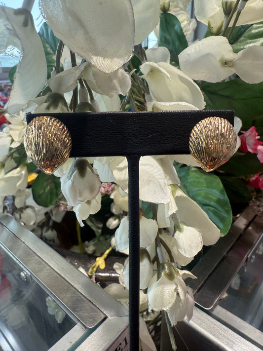 Gold earrings