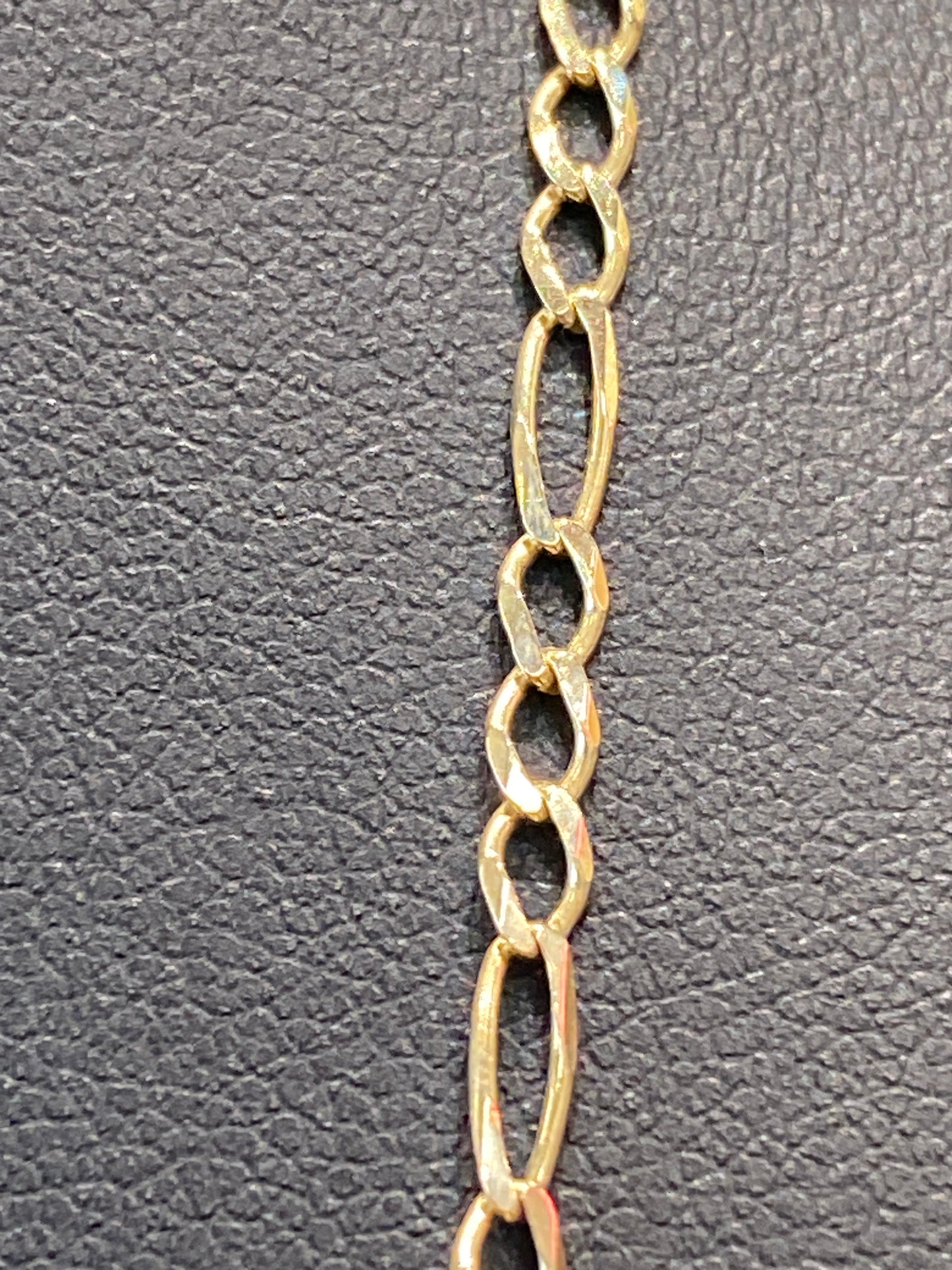 14k Yellow Gold Fígaro Chain