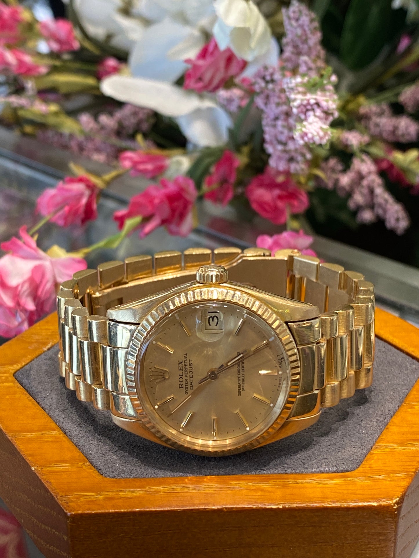 18k Ladies Mid Size Oyster Perpetual DateJust Rolex