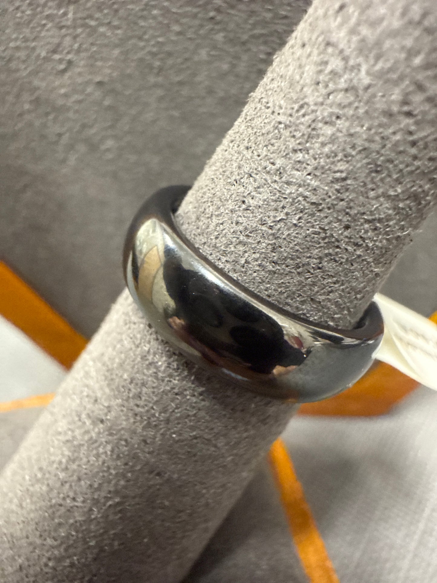 Tungsten band