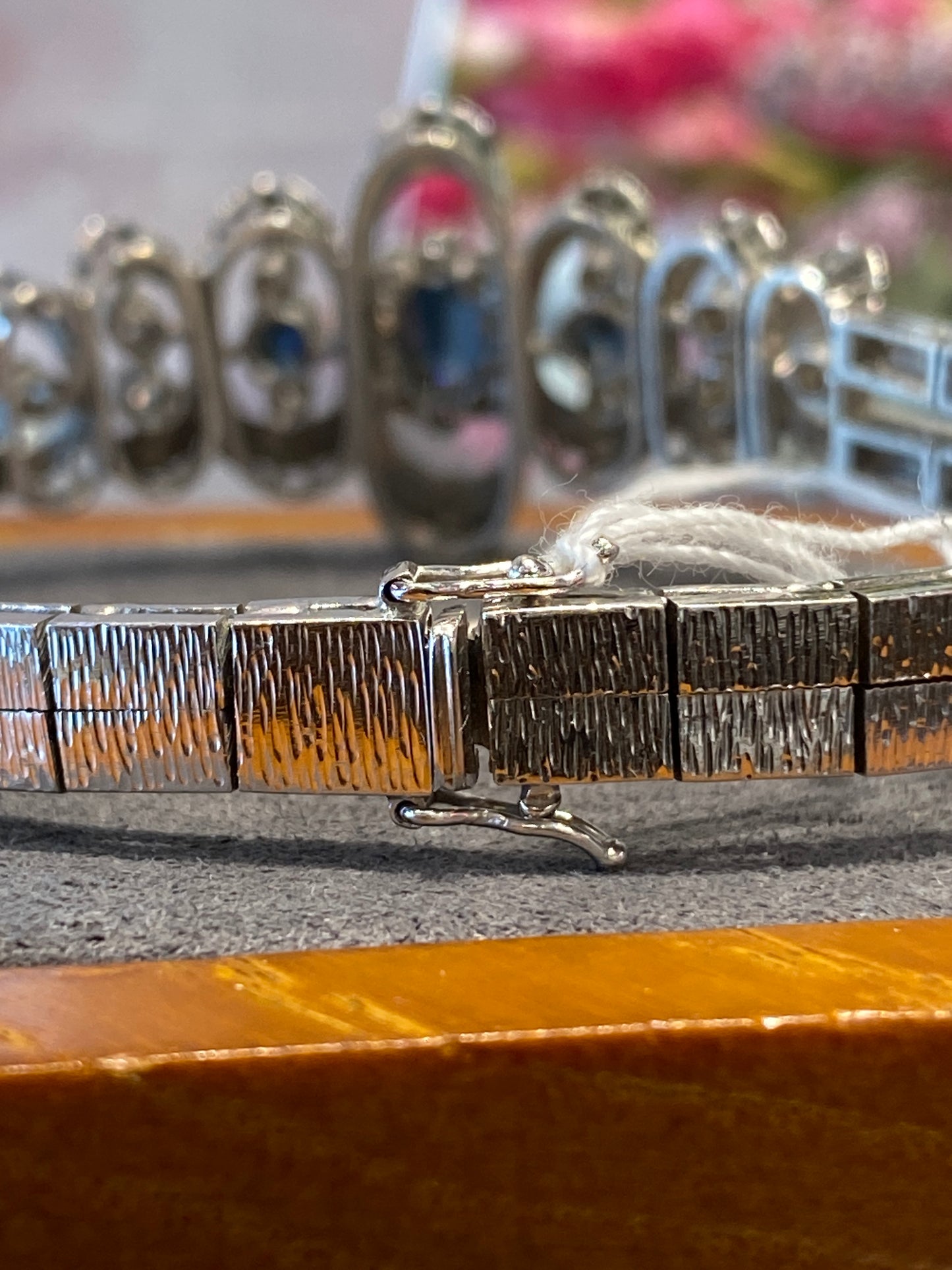 18k White Gold Diamond & Blue Sapphire Bracelet