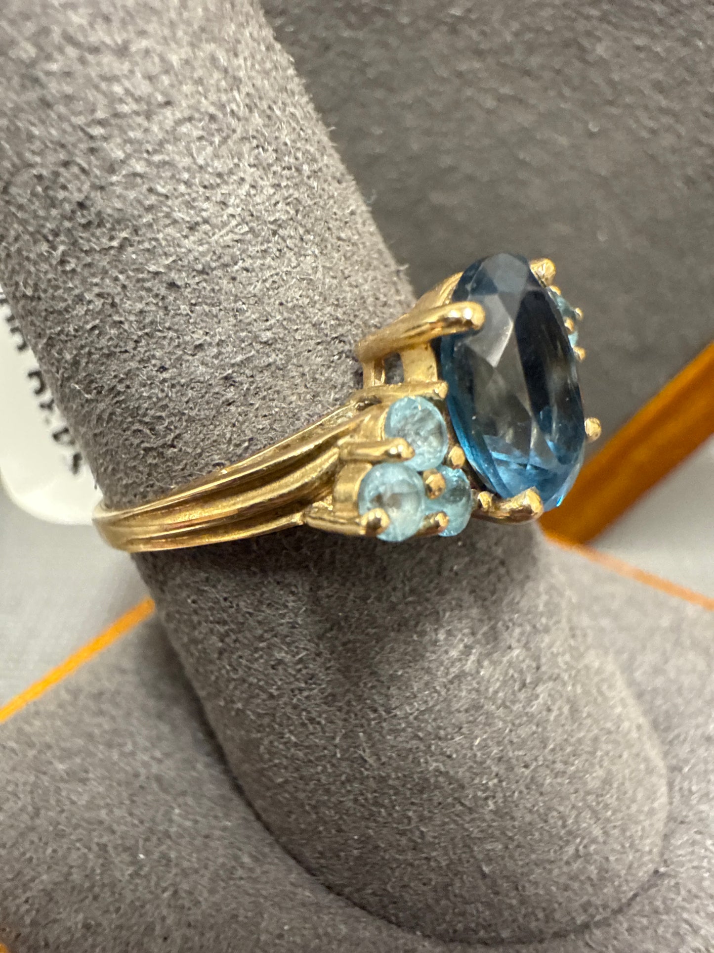 Gold ring