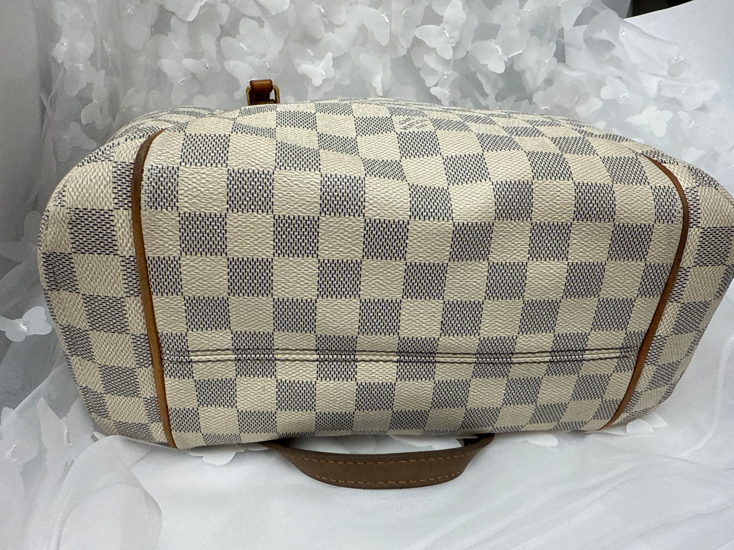 Hand bag