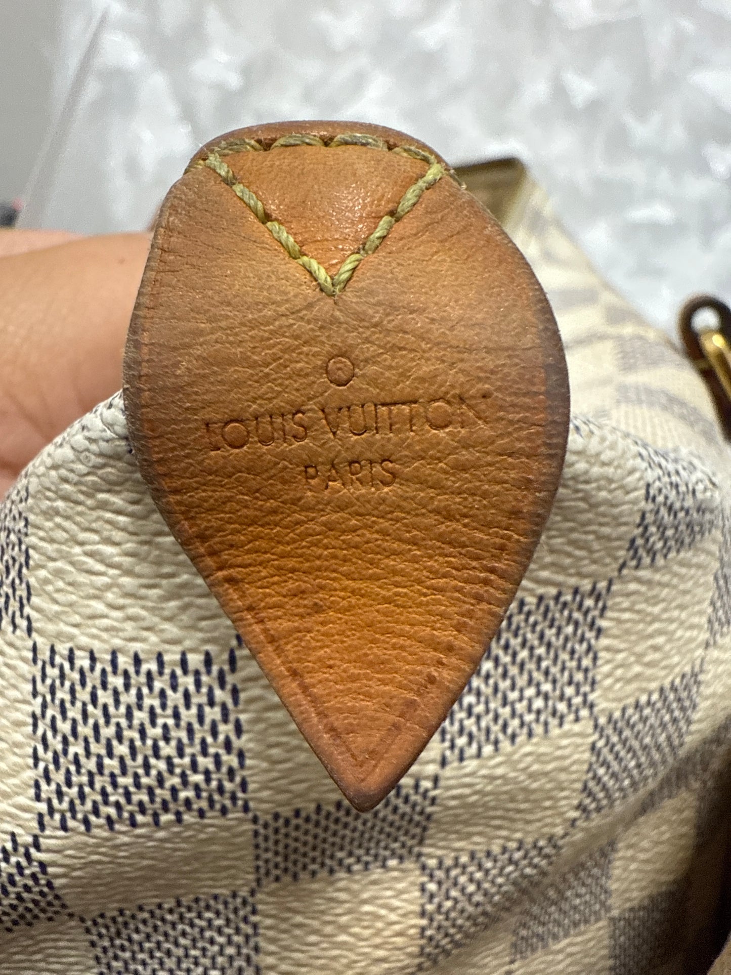 Hand bag
