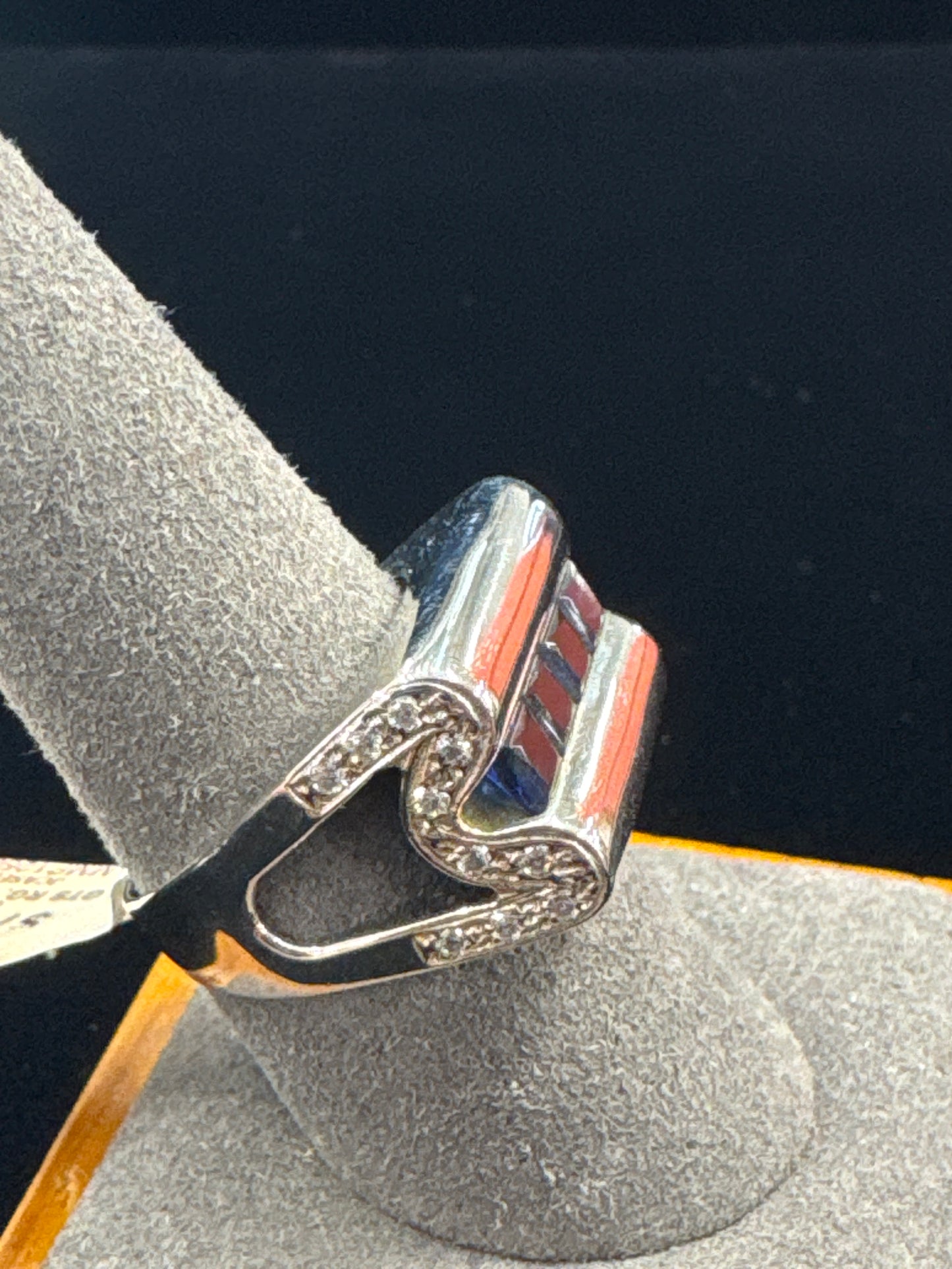 Men’s White Hold Ring