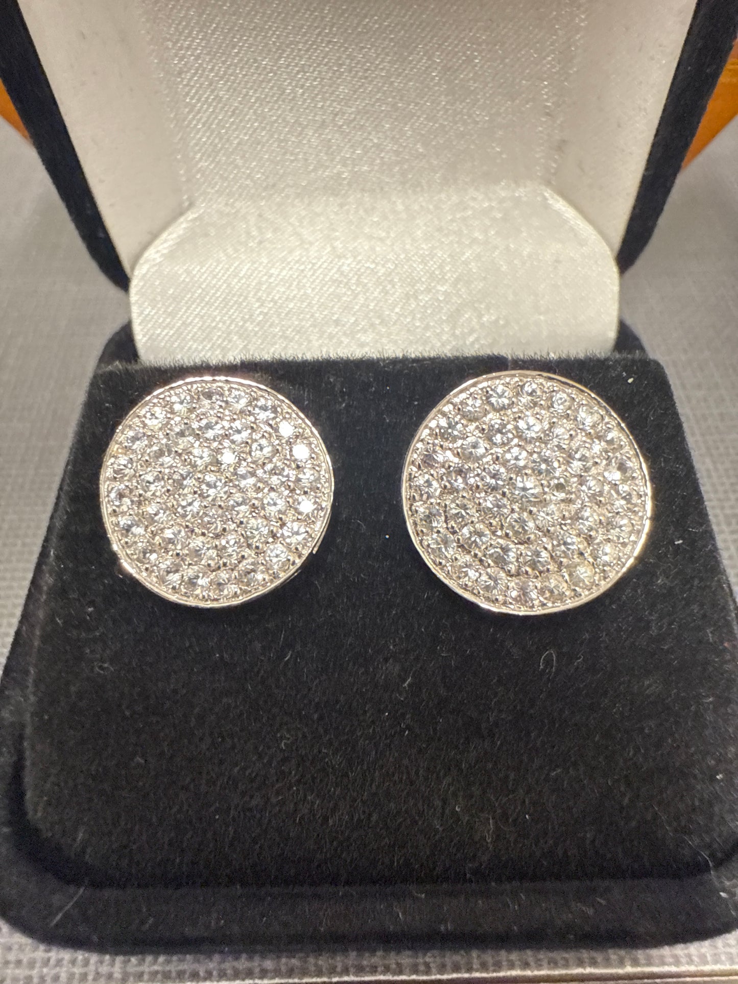 Gold earrings