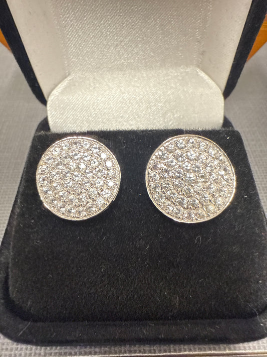 Gold earrings