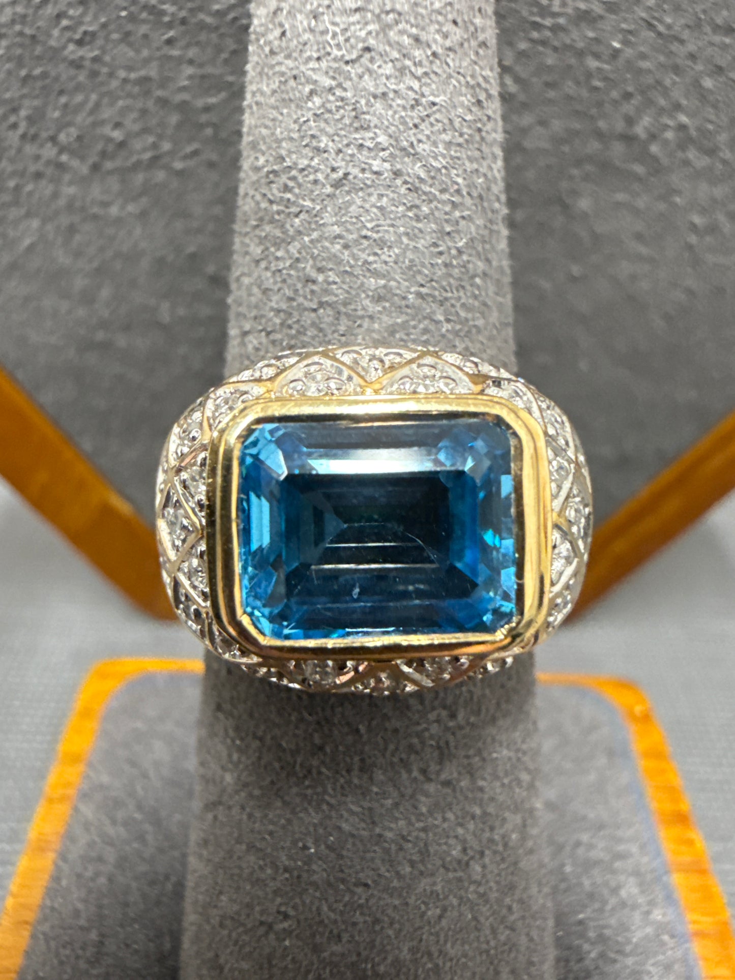 Gold ring