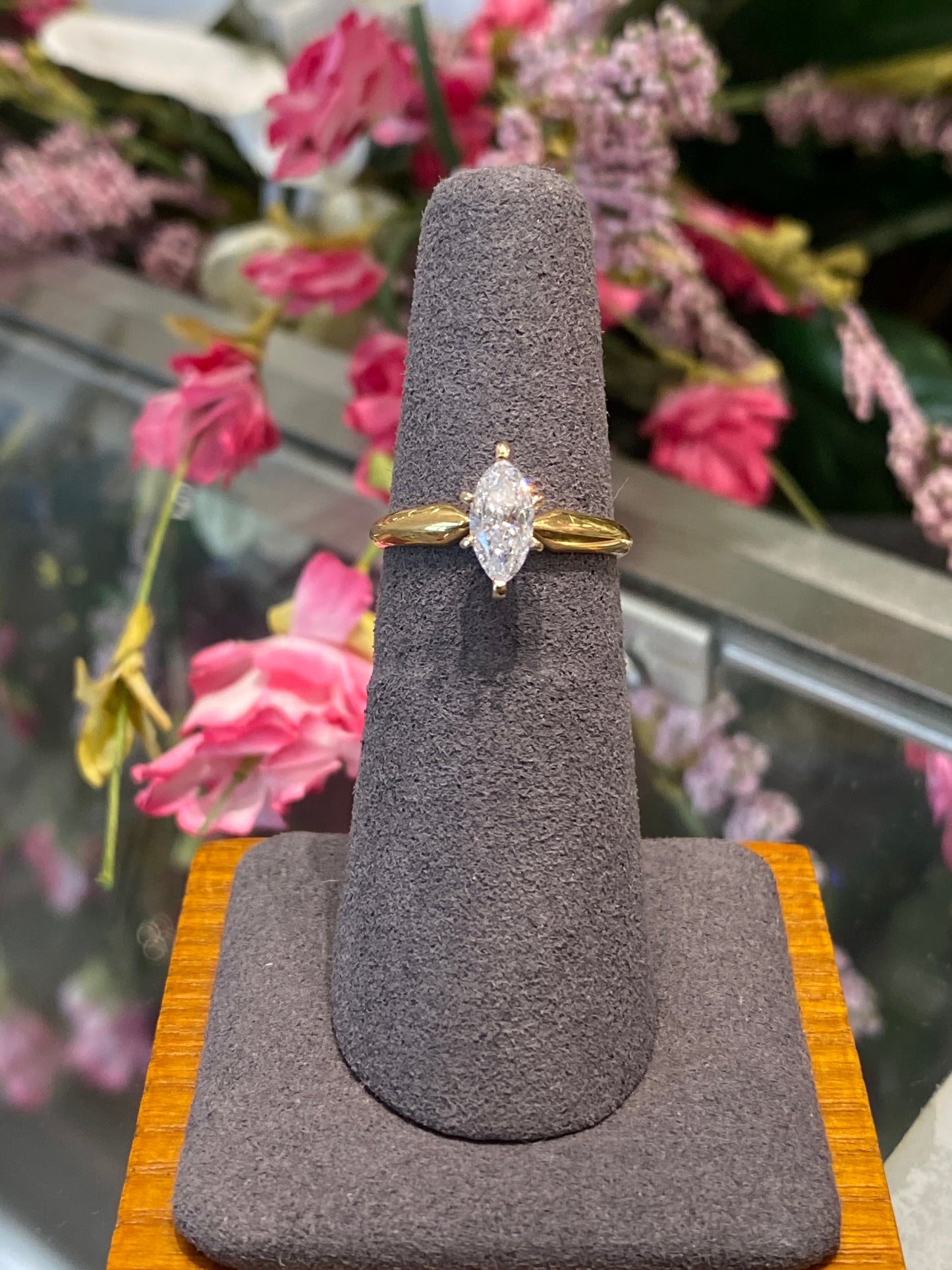 18k Yellow Gold Diamond Engagement Ring