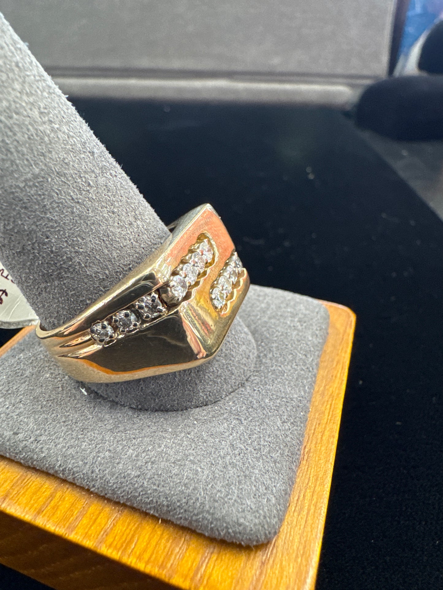Men’s diamond ring