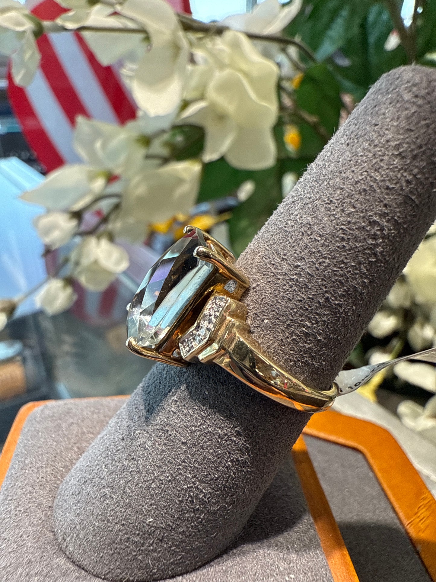 Gold ring
