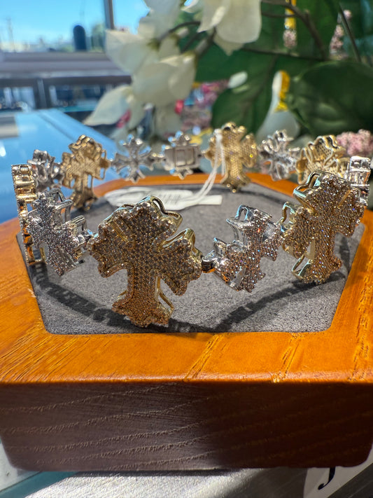 Gold bracelet