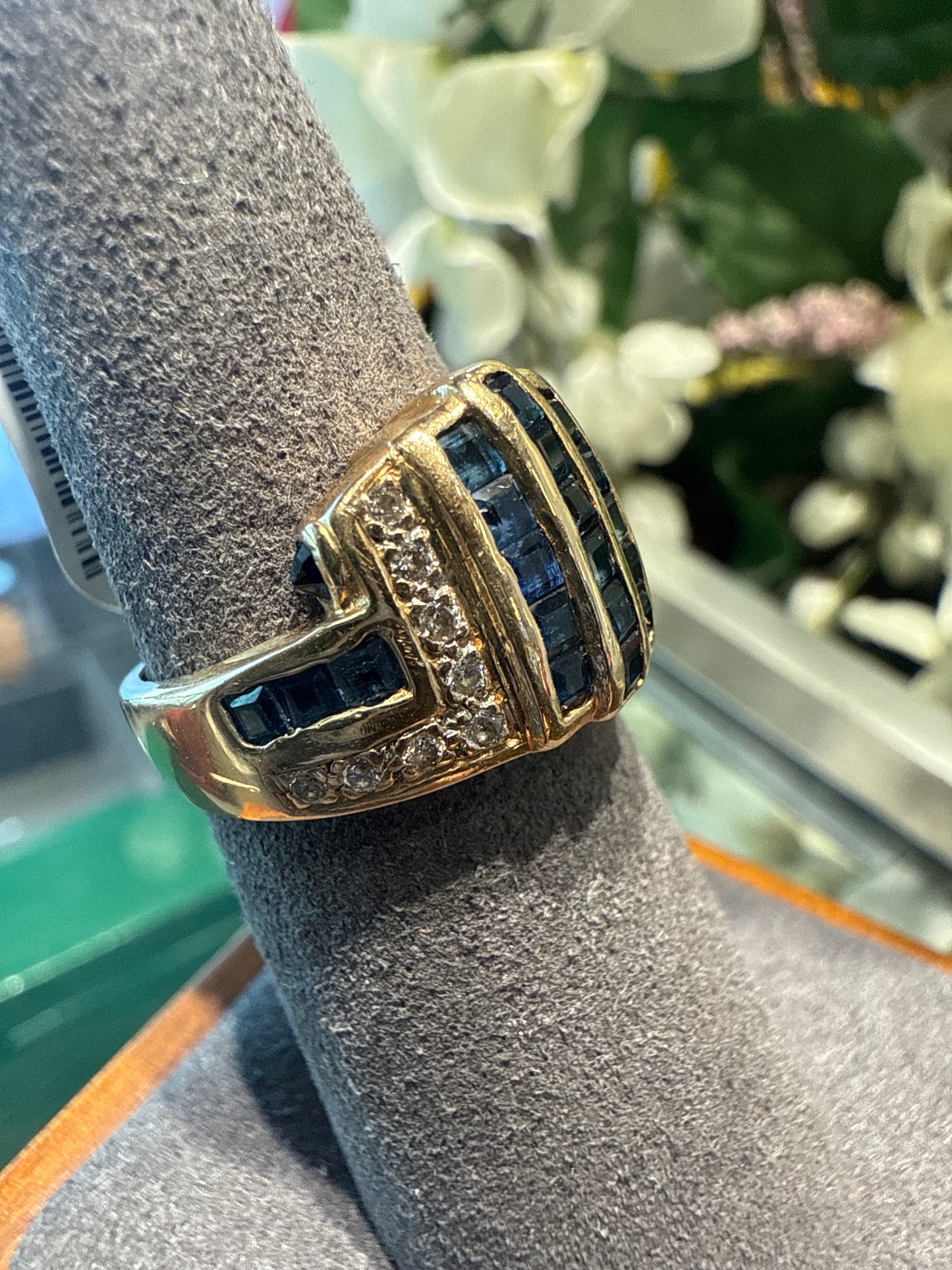 Gold ring