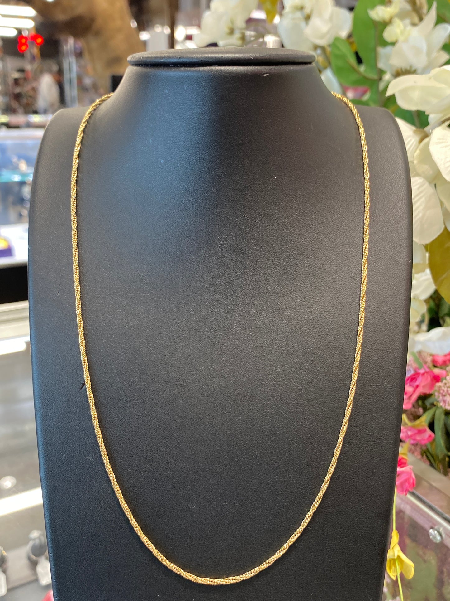 14k Yellow Gold Twist Chain