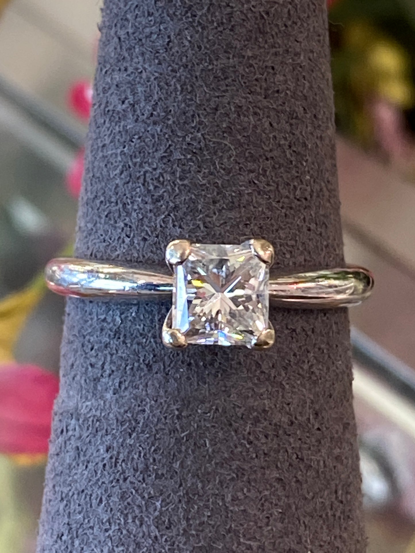 14k White Gold Diamond Engagement Ring