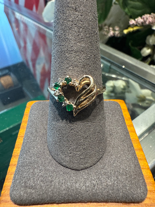 Gold heart ring