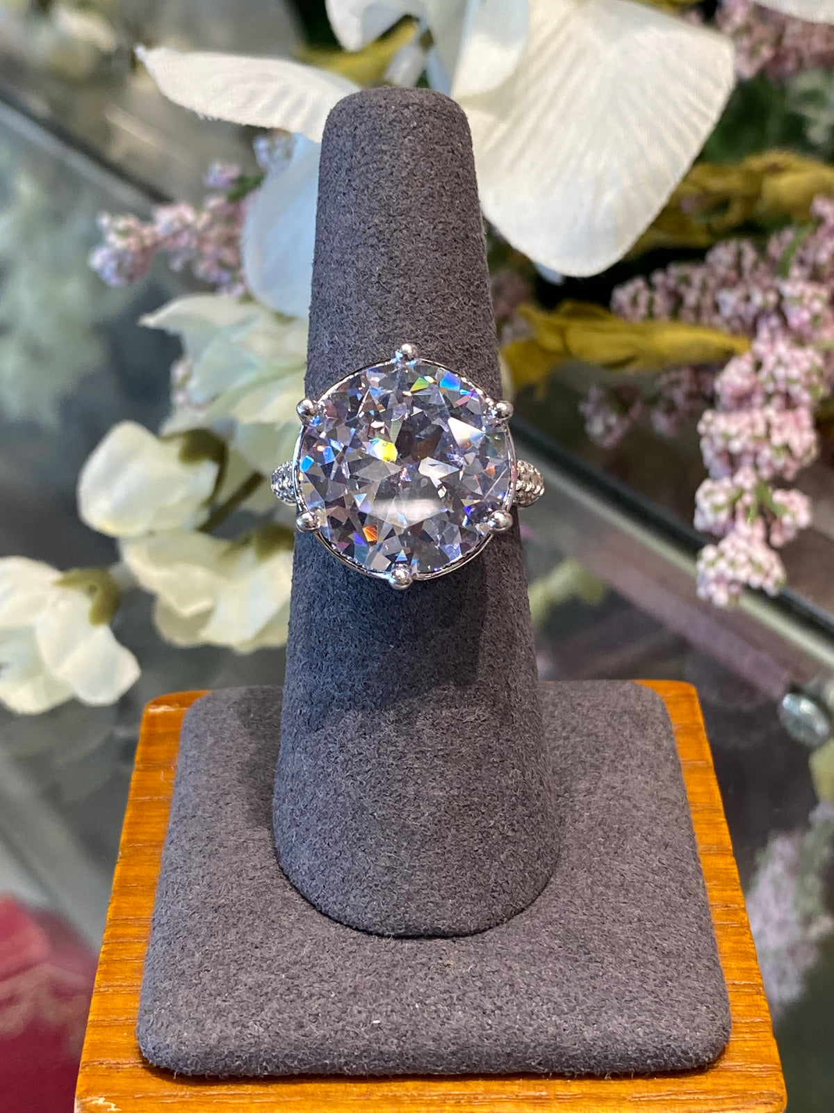 925 Silver Ring With Cubic Zirconias
