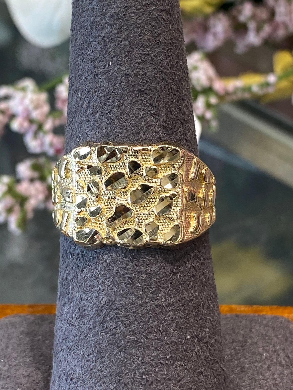 10k Yellow Gold Nugget Ring