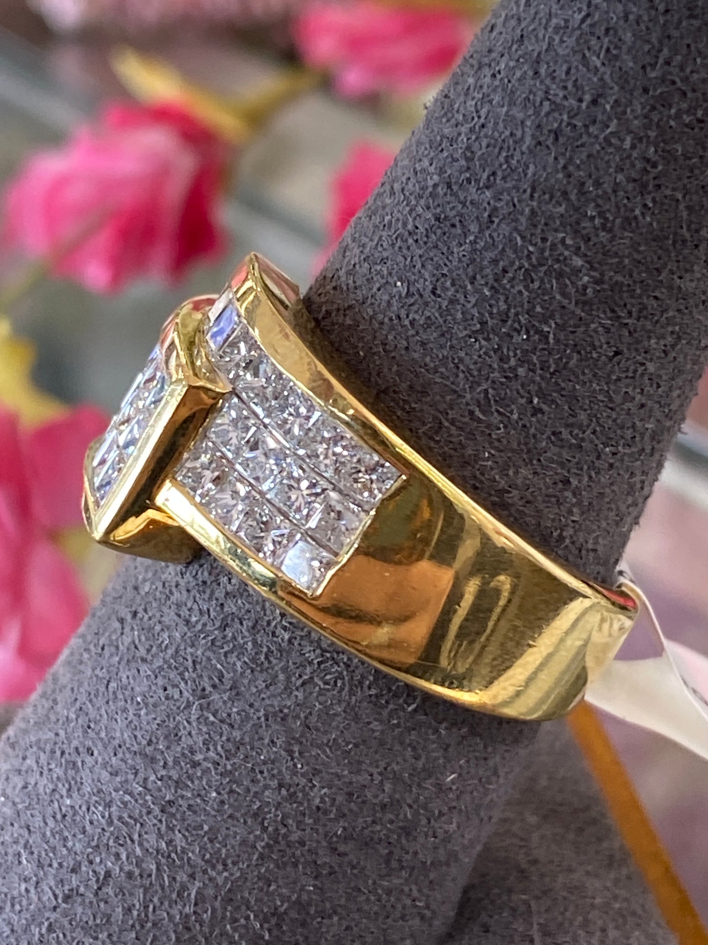 18k Yellow Gold Diamond Ring