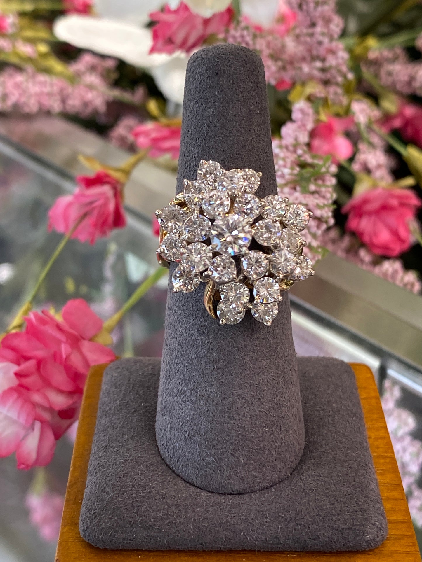 14k Yellow Gold Diamond Cluster Ring