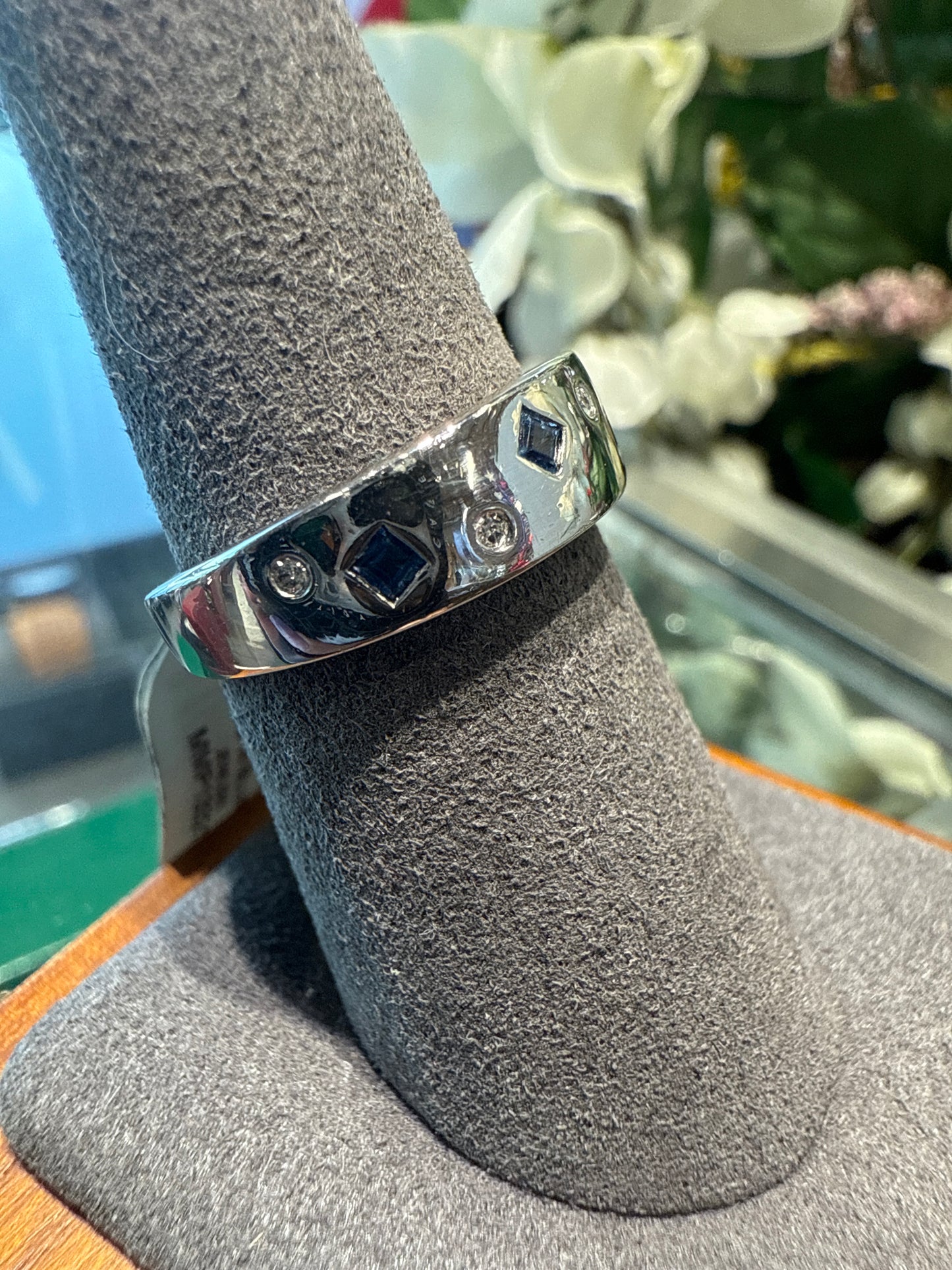 White gold ring