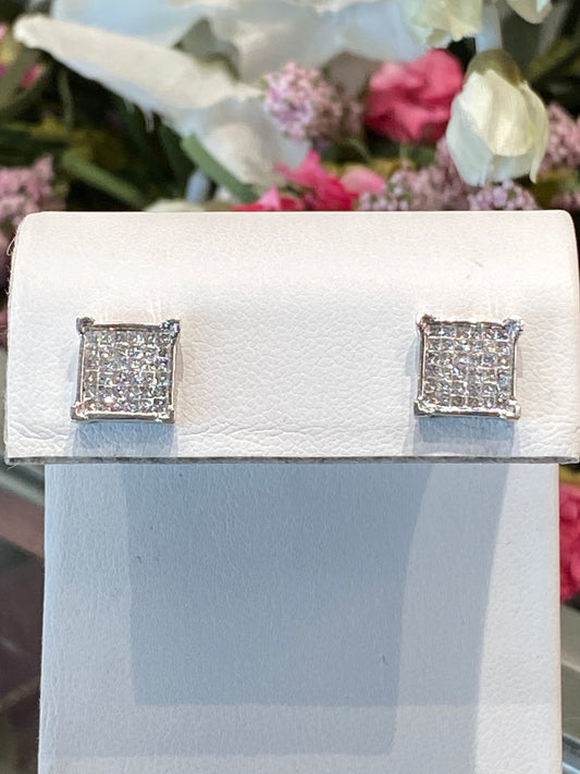 10k White Gold Diamond Studs