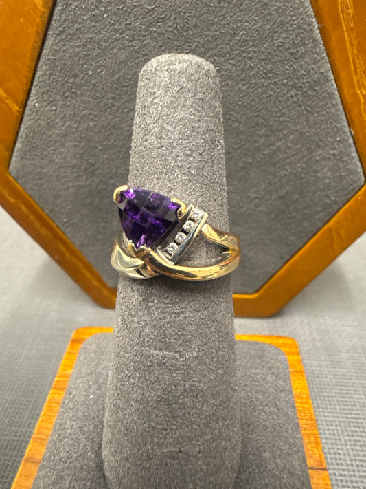 Gold ring