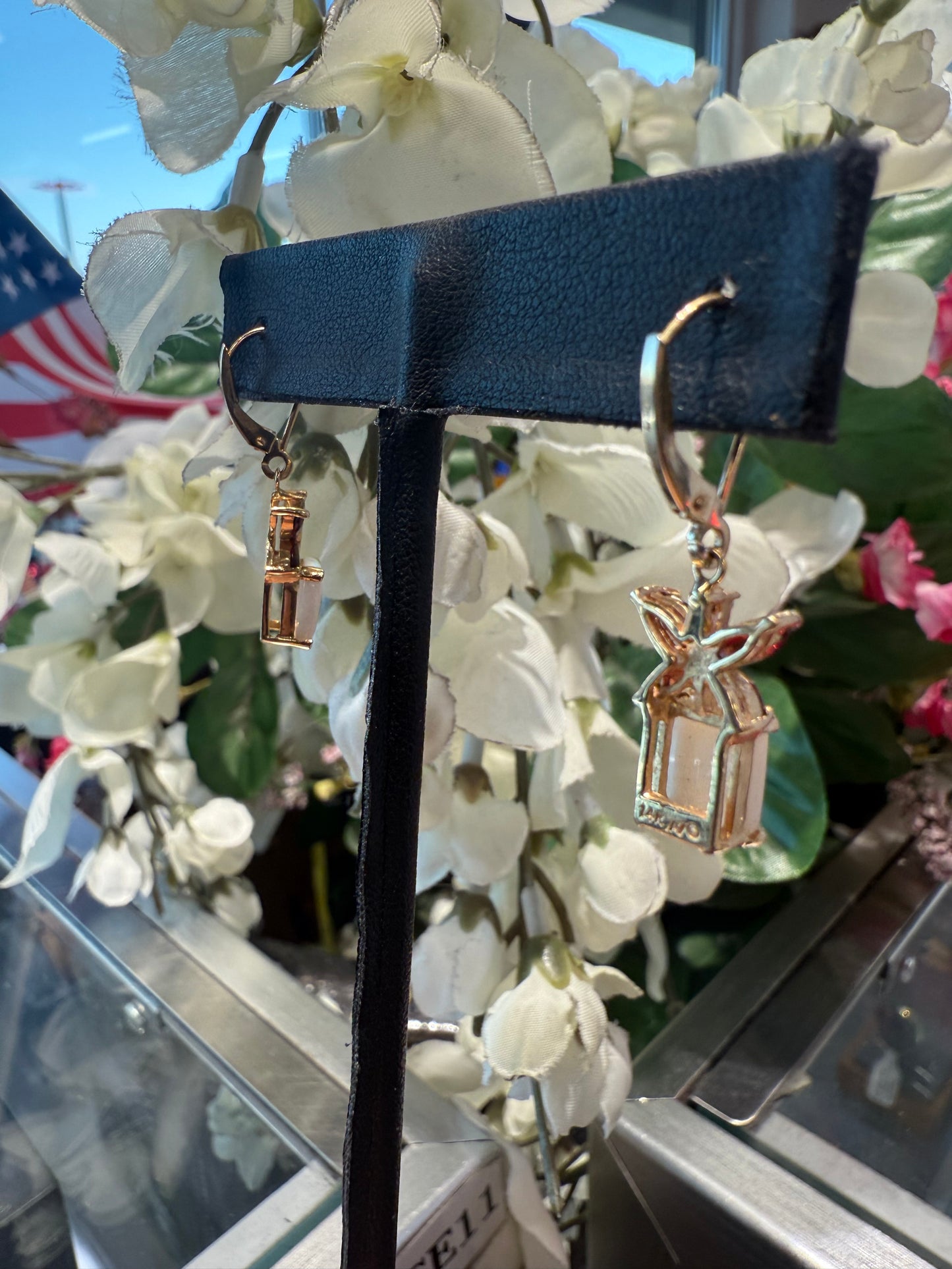 Gold earrings