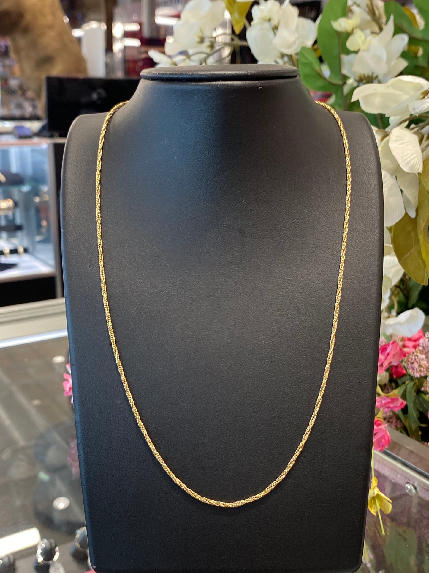 14k Yellow Gold Twist Chain