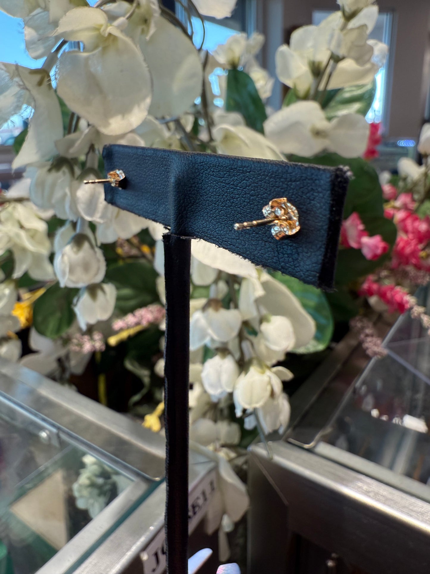 Gold earrings