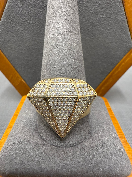 Gold ring