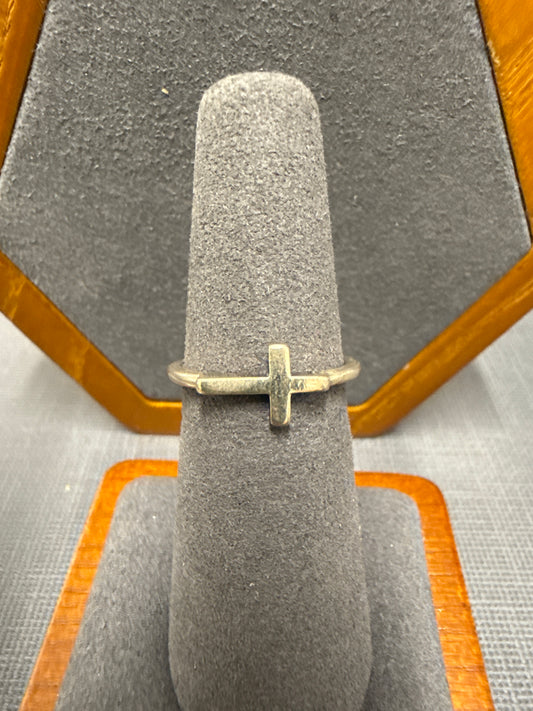 Silver cross ring