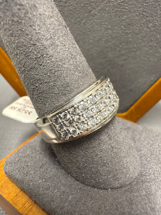 White gold ring