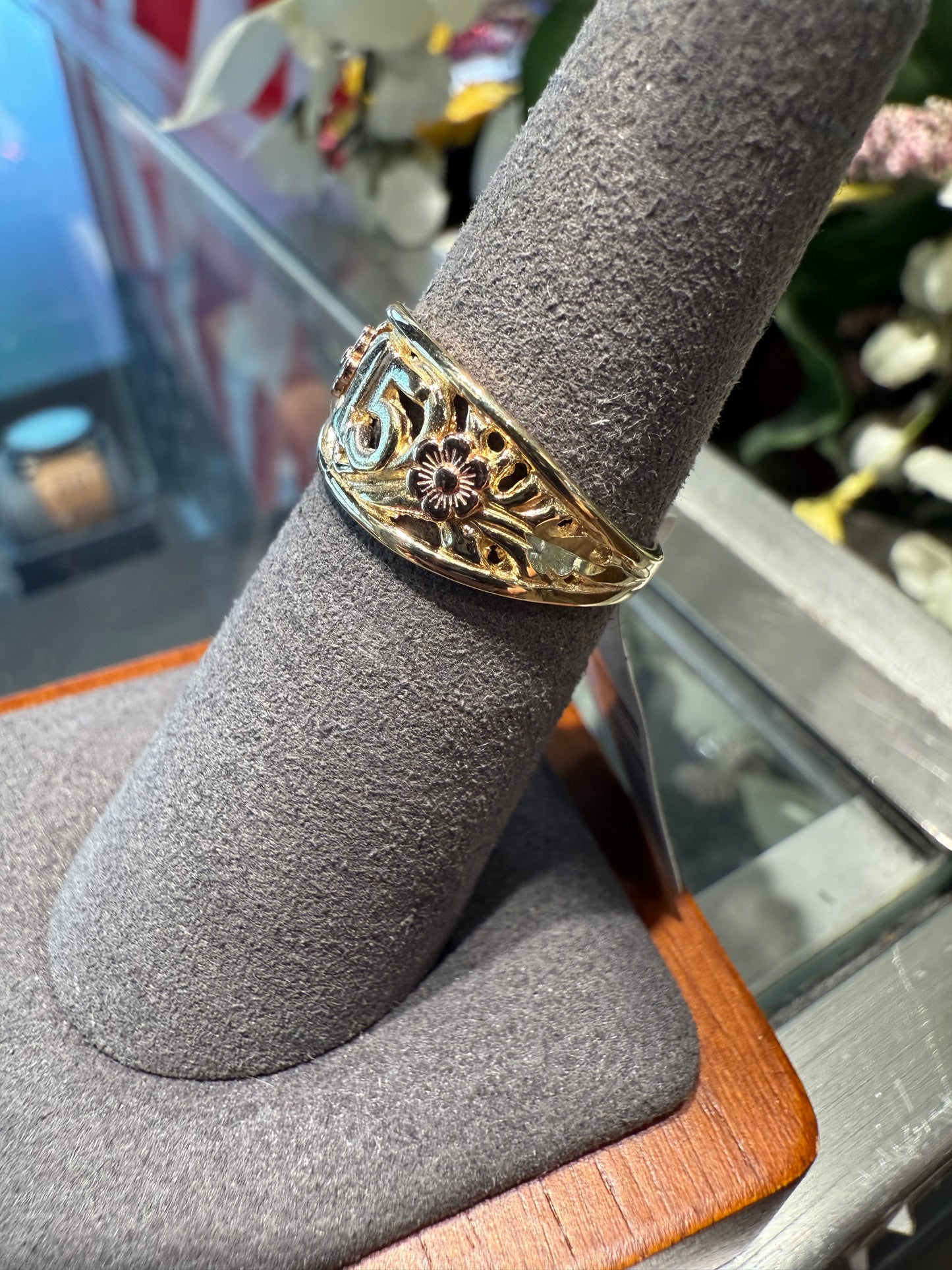Gold quince ring