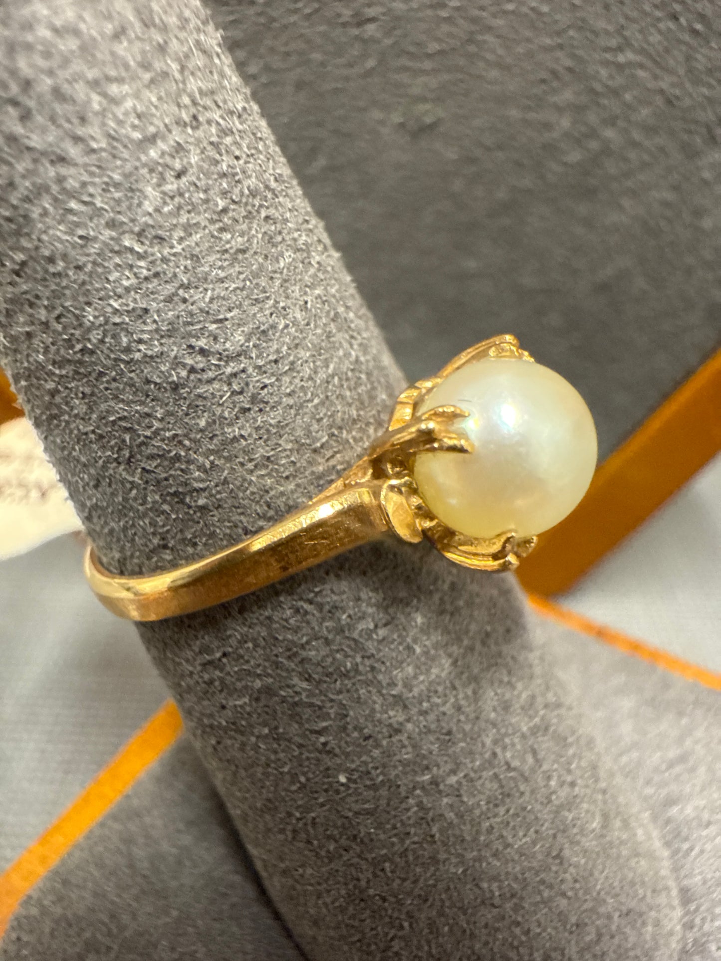 Gold ring
