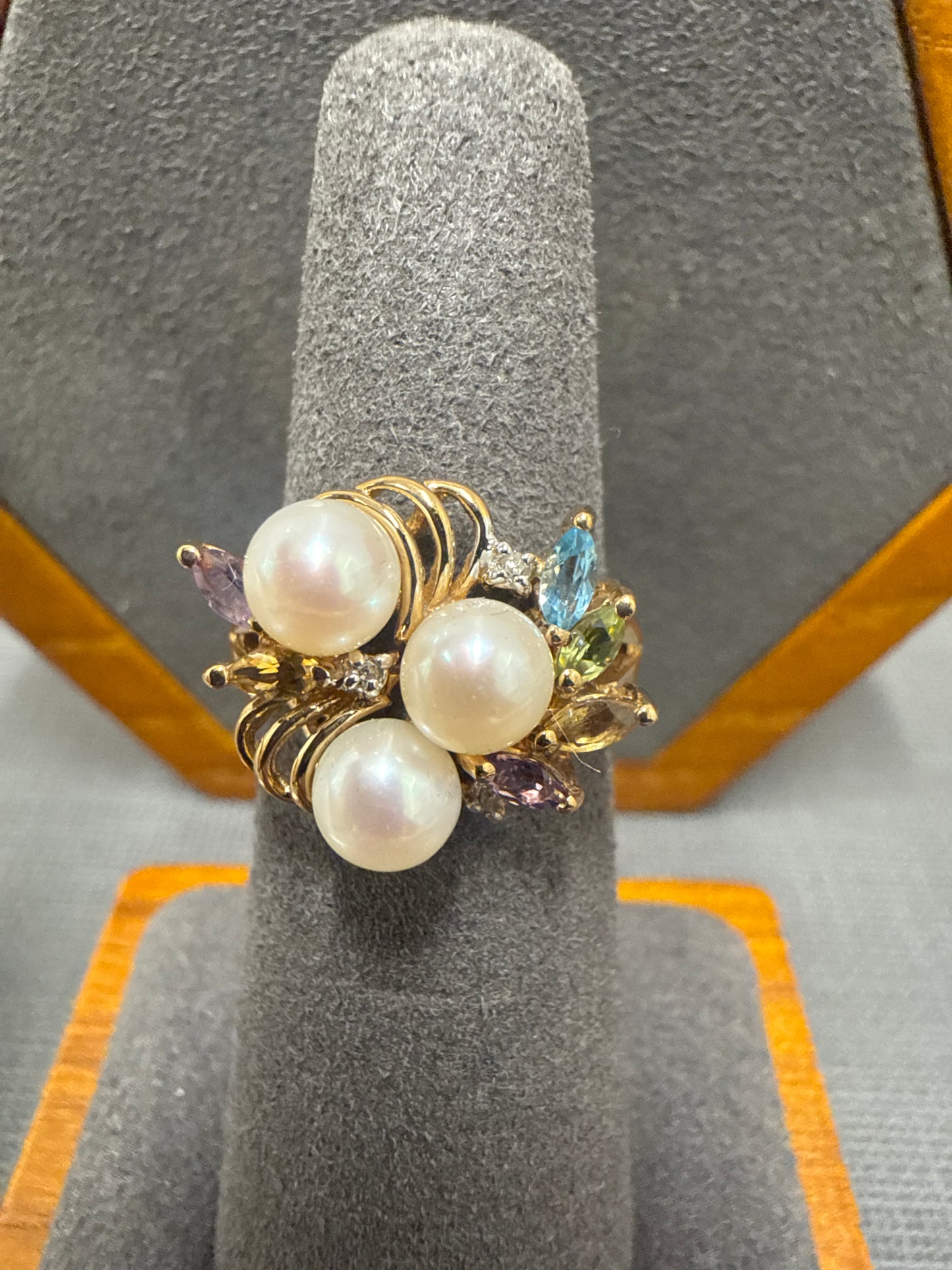 Gold ring
