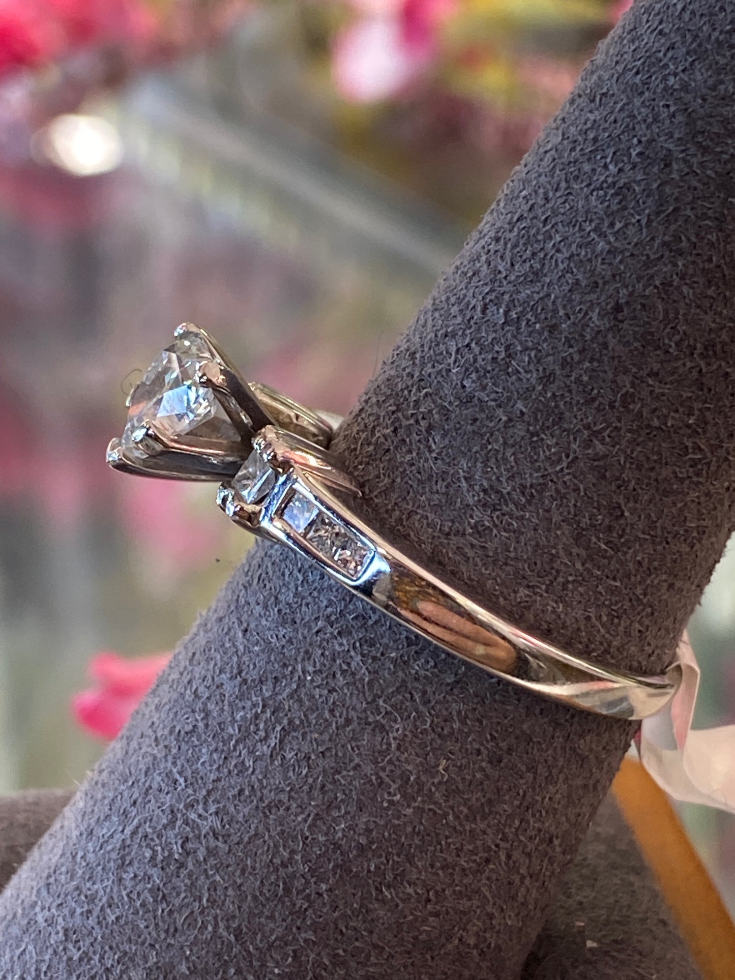 14k White Gold Heart Diamond Engagement Ring