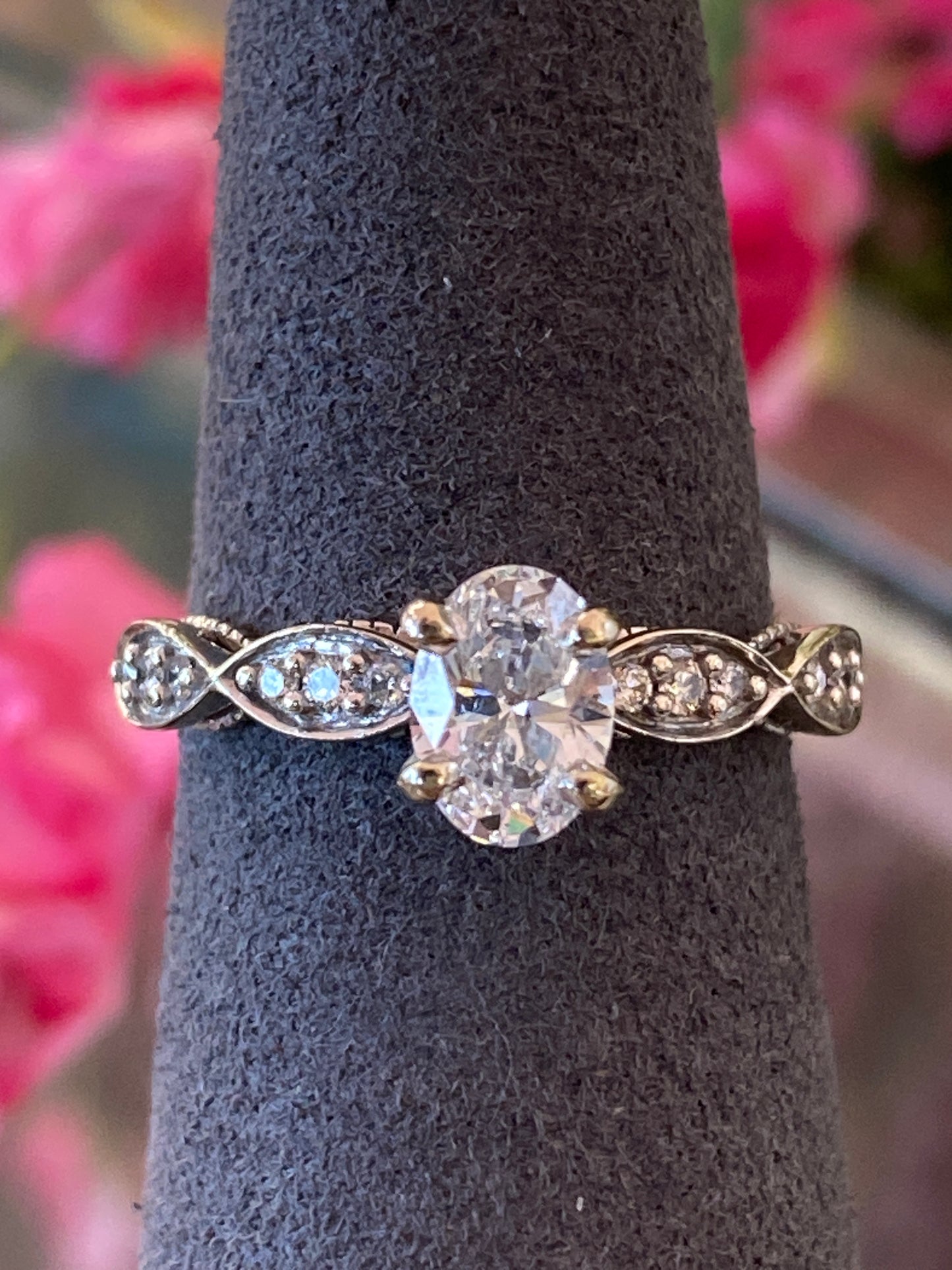 14k White Gold Diamond Engagement Ring