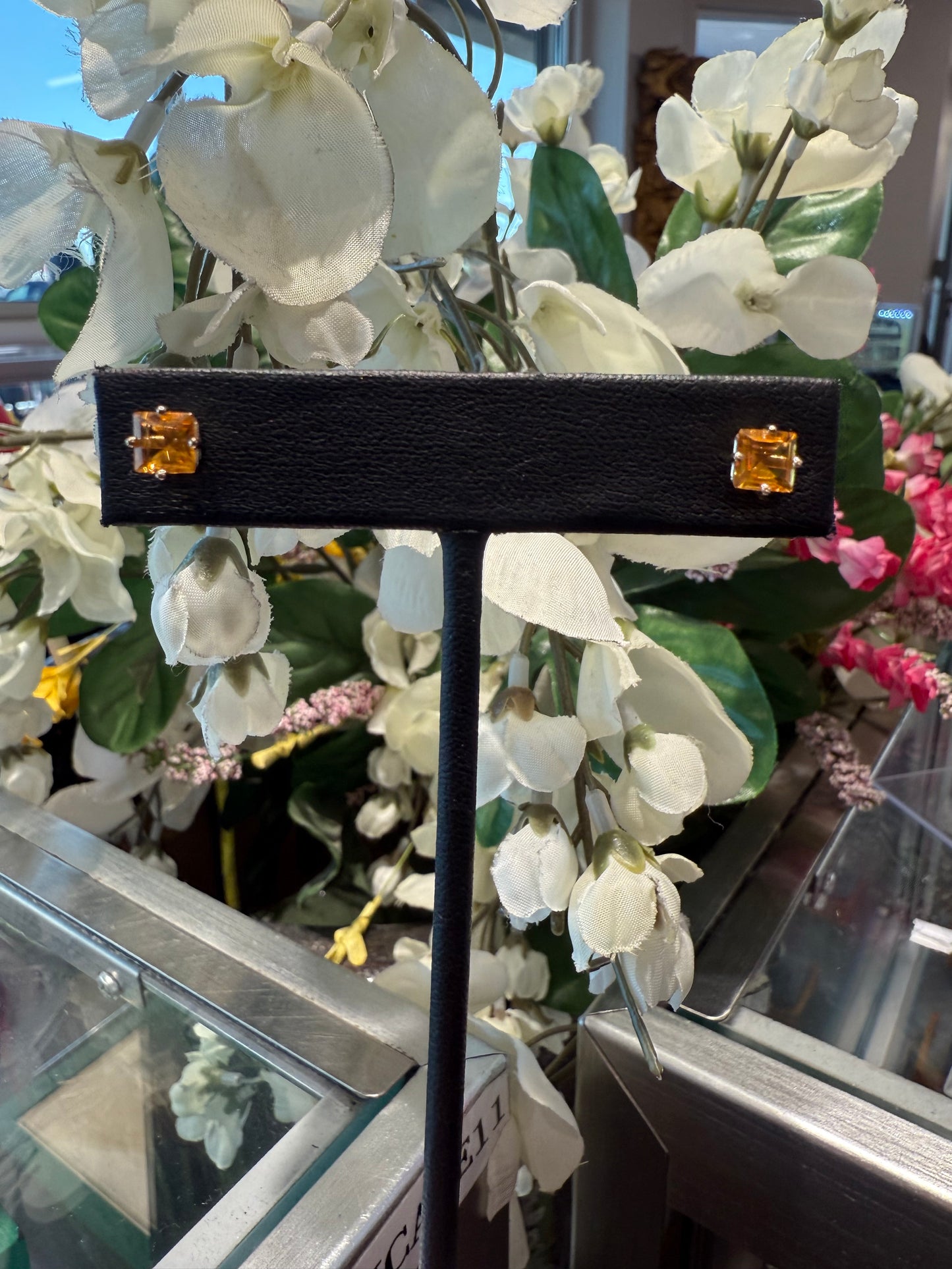 Gold earrings