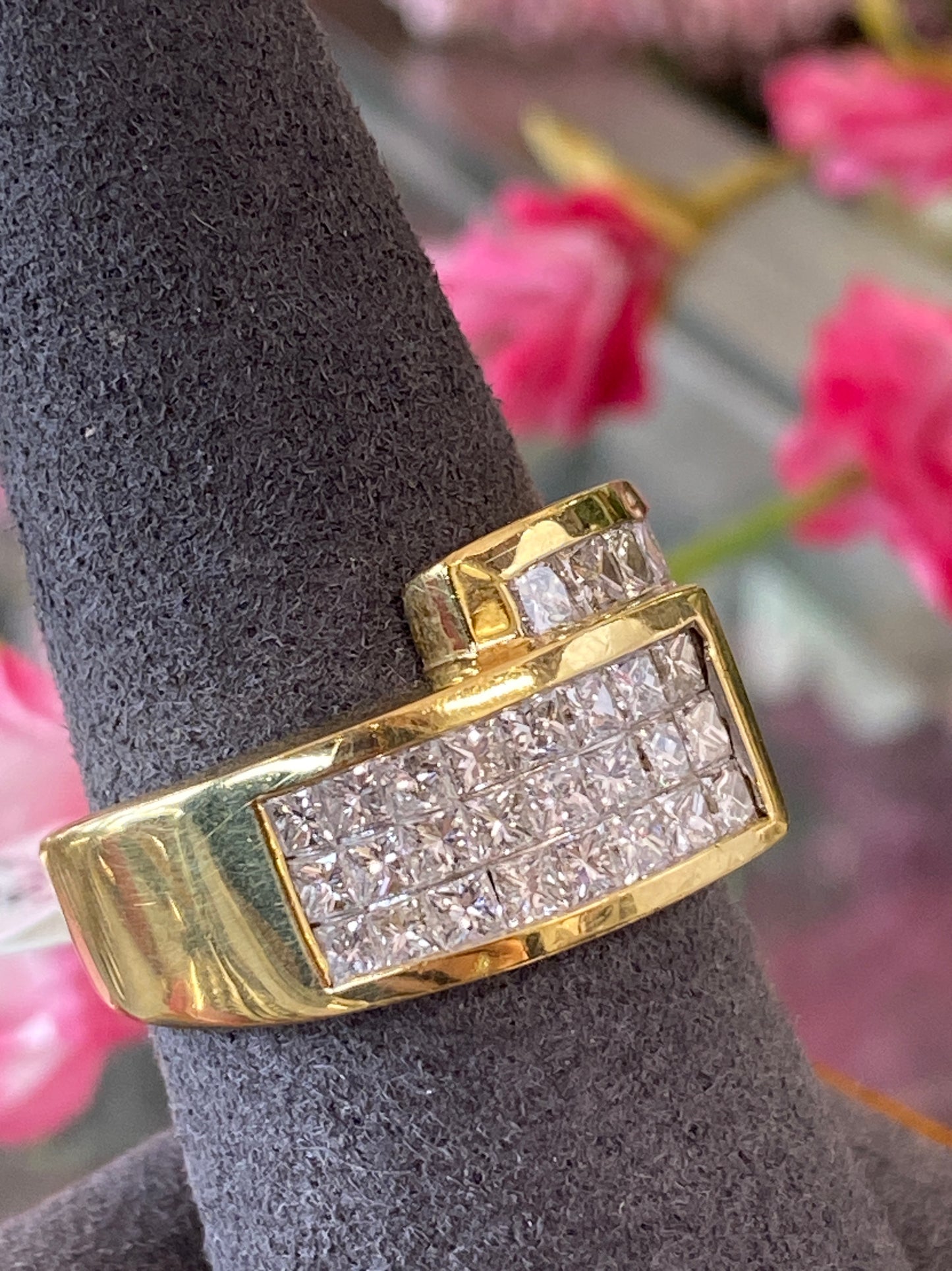18k Yellow Gold Diamond Ring