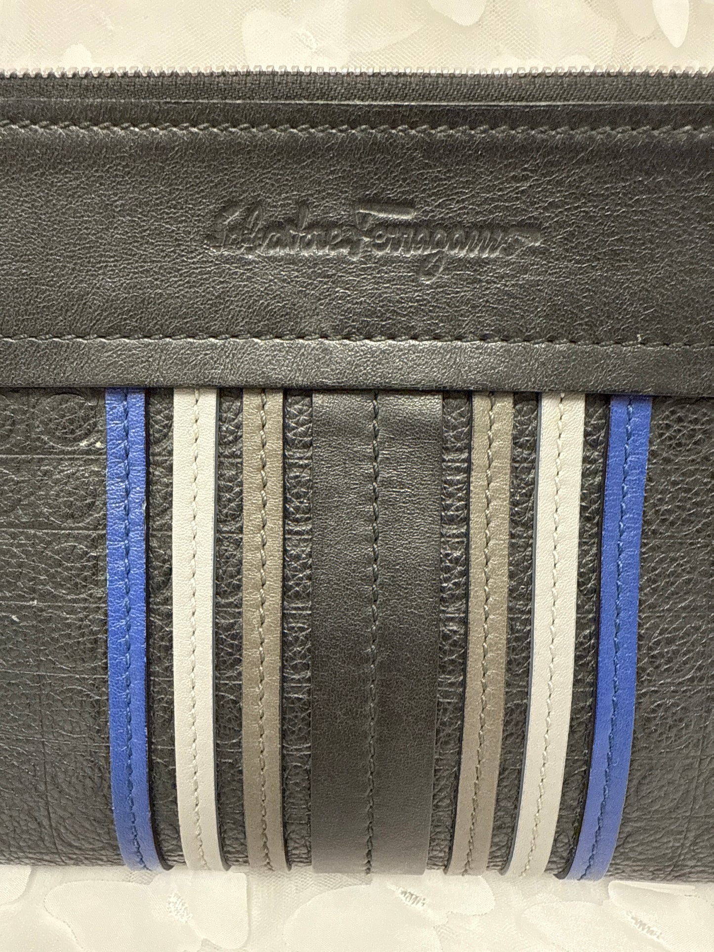 Hand bag
