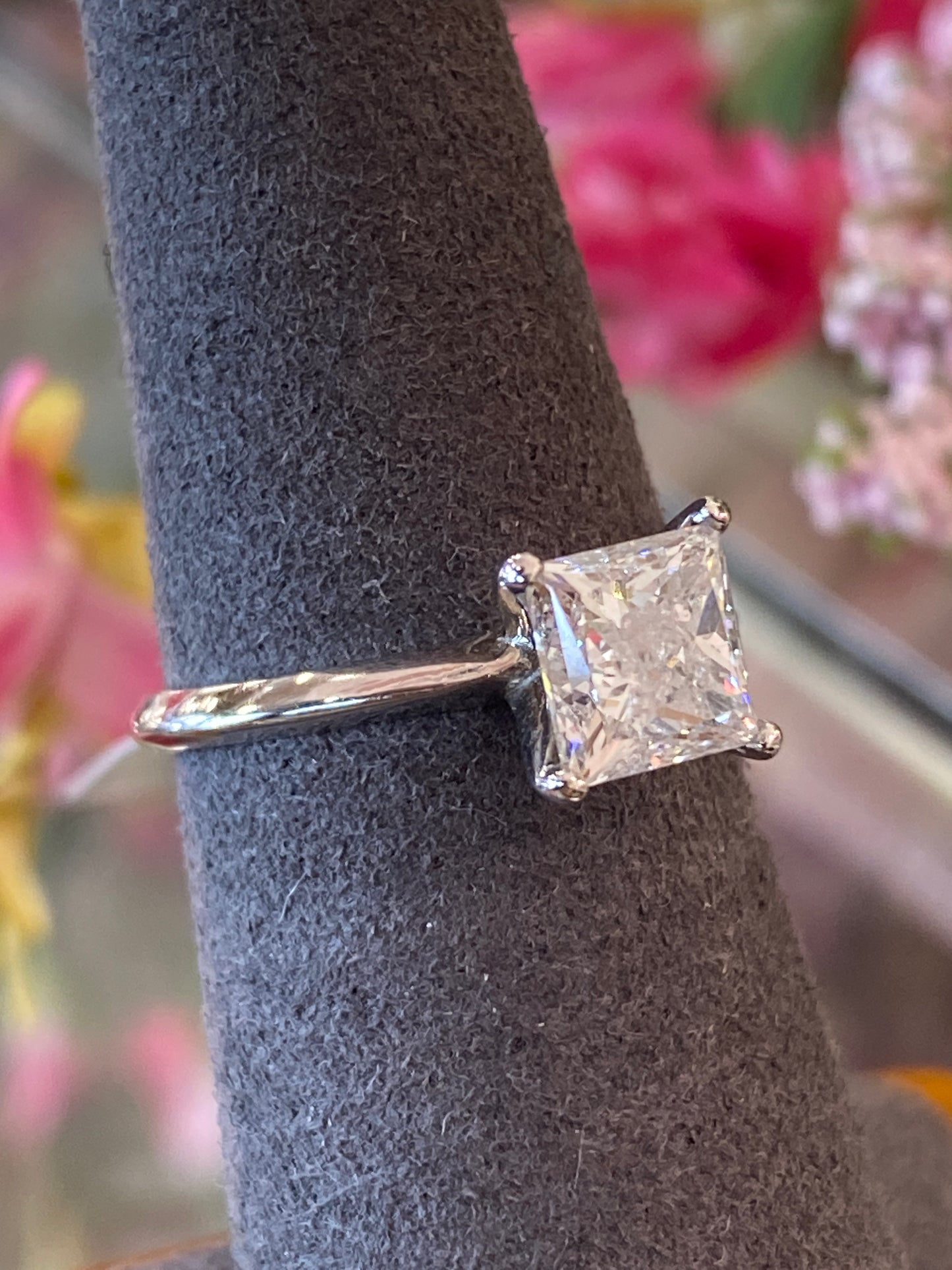 14k White Gold Diamond Engagement Ring